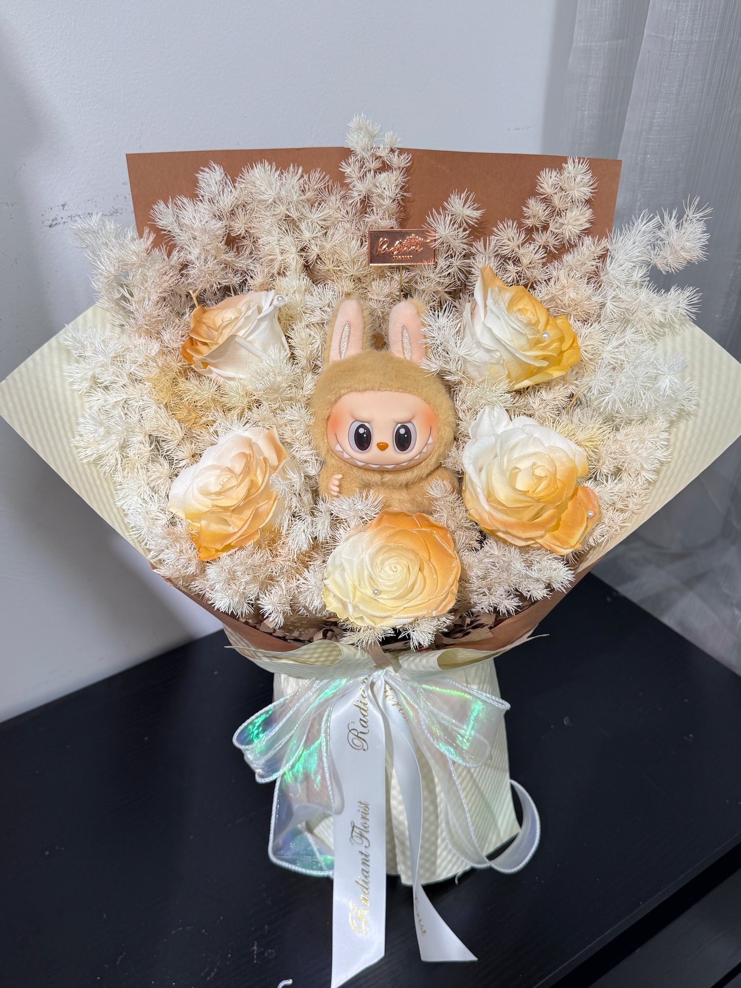 限量💥 Labubu 永生花束 眼巴巴焦糖色